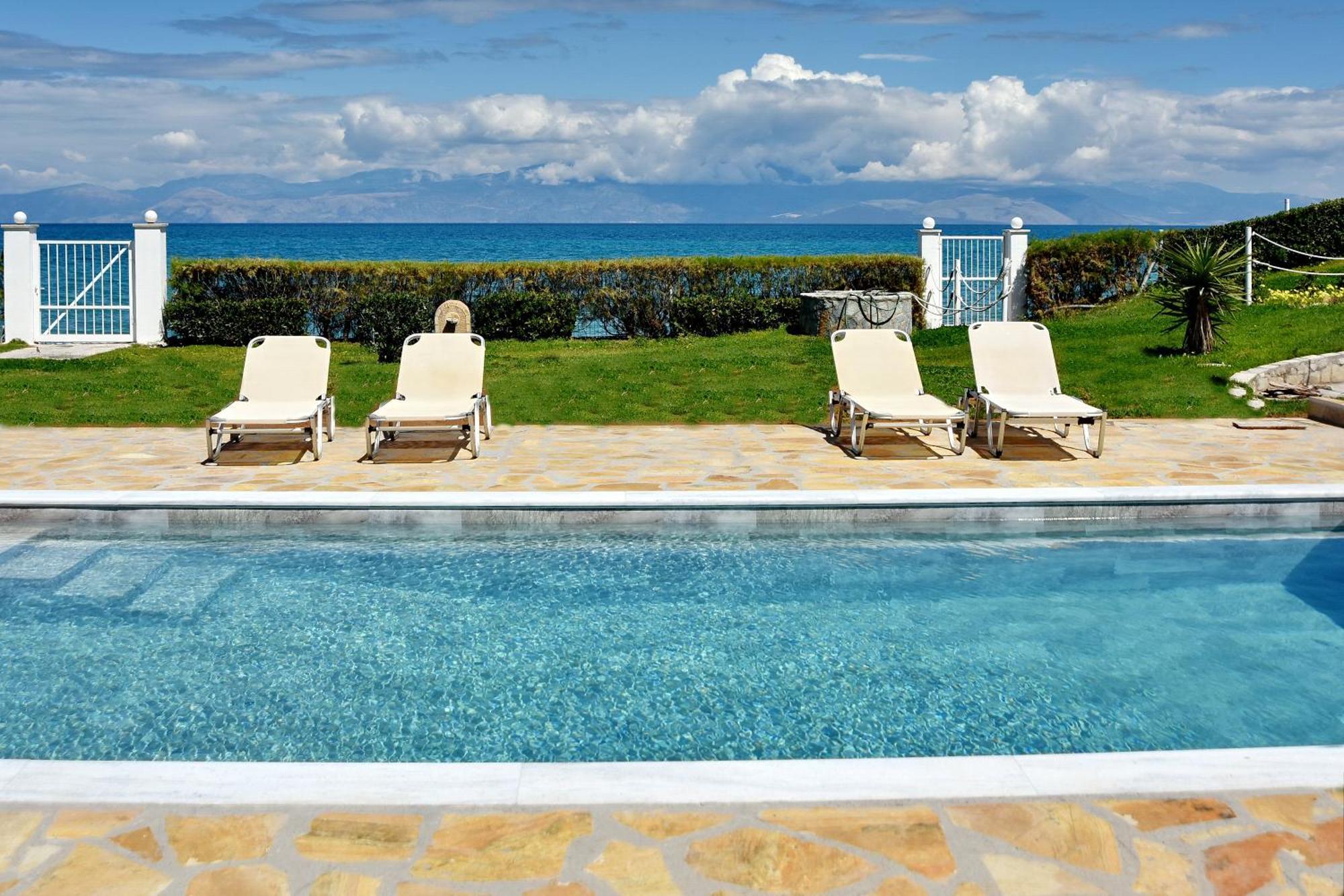 Antorina Beachfront Villas With Private Pools Kamari  Bagian luar foto
