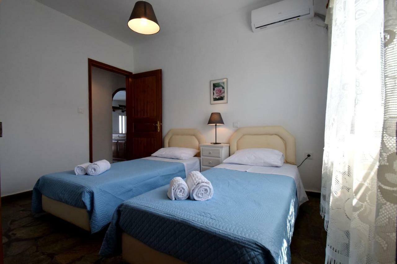 Antorina Beachfront Villas With Private Pools Kamari  Bagian luar foto